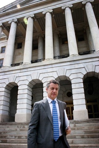 Argazkia: I�igo Urkullu  George Washingtongo Unibertsitateko akademi buruziegiekin batzartu da