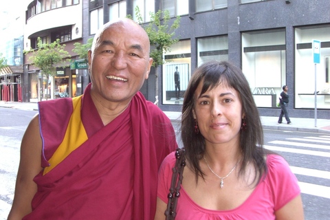 Foto: Thubten Wanchen recibe el premio Gogorregi.