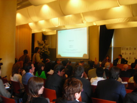 Foto: Presentaci�n del informe 
