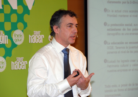 Foto: I�igo Urkullu en la rueda de prensa de presentaci�n de las conclusiones del Think Gaur Euskadi 2020