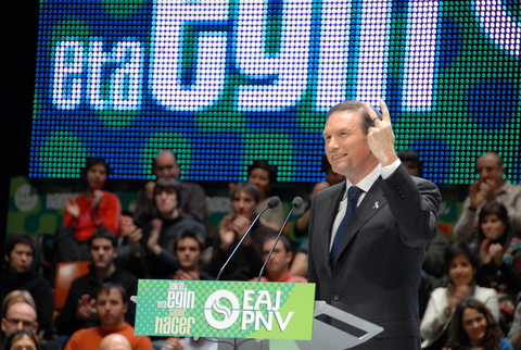 Foto: El Lehendakari Ibarretxe habla de las nuevas propuestas para Euskadi 