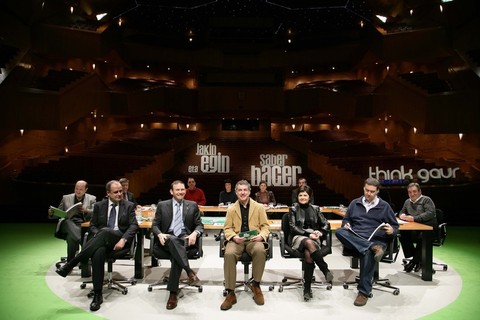 Foto: Presentaci�n del acto de cierre de la campa�a Think Gaur en el Palacio Euskalduna 